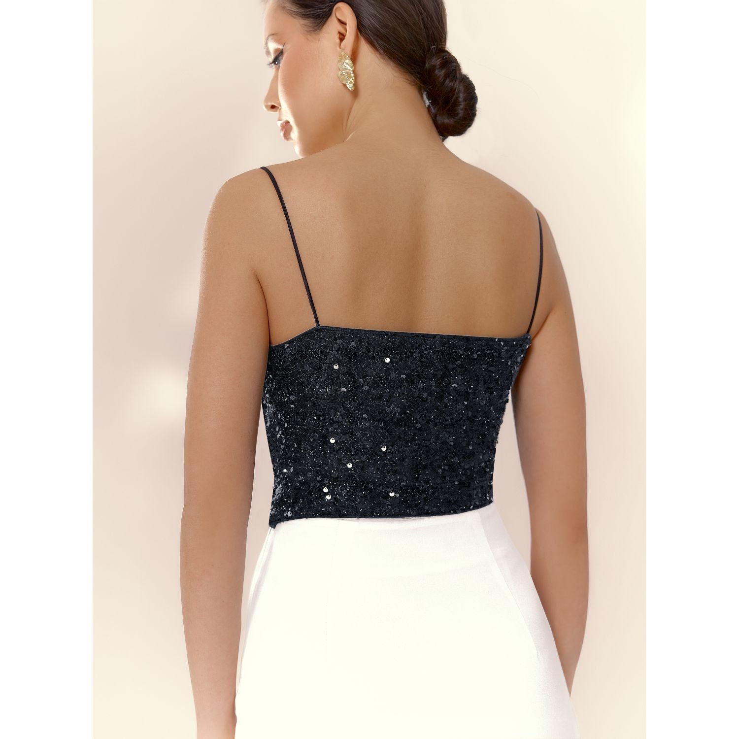 Черный топ с пайетками Nox