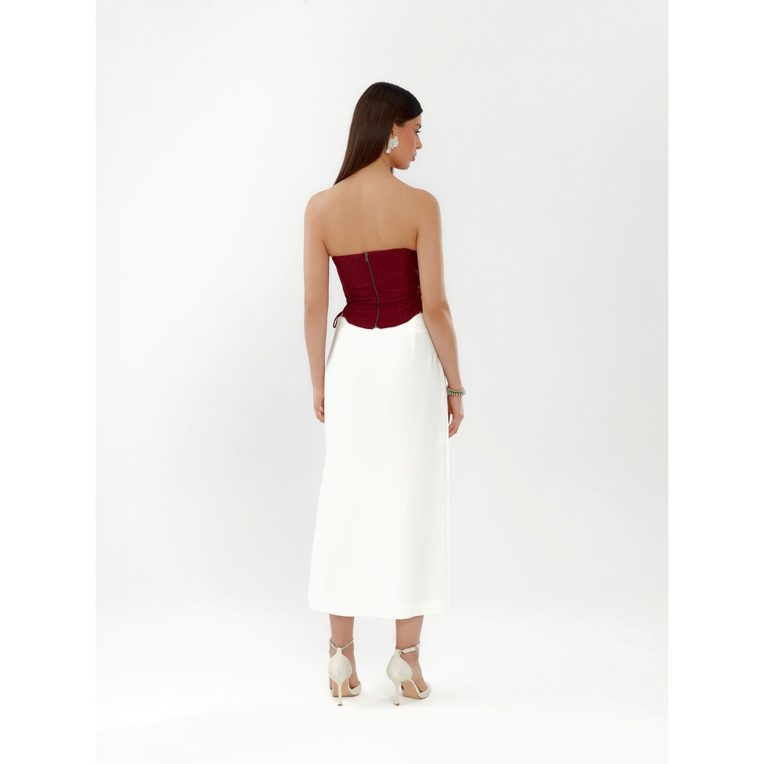 Корсет из плетеных перьев – малиново-красный