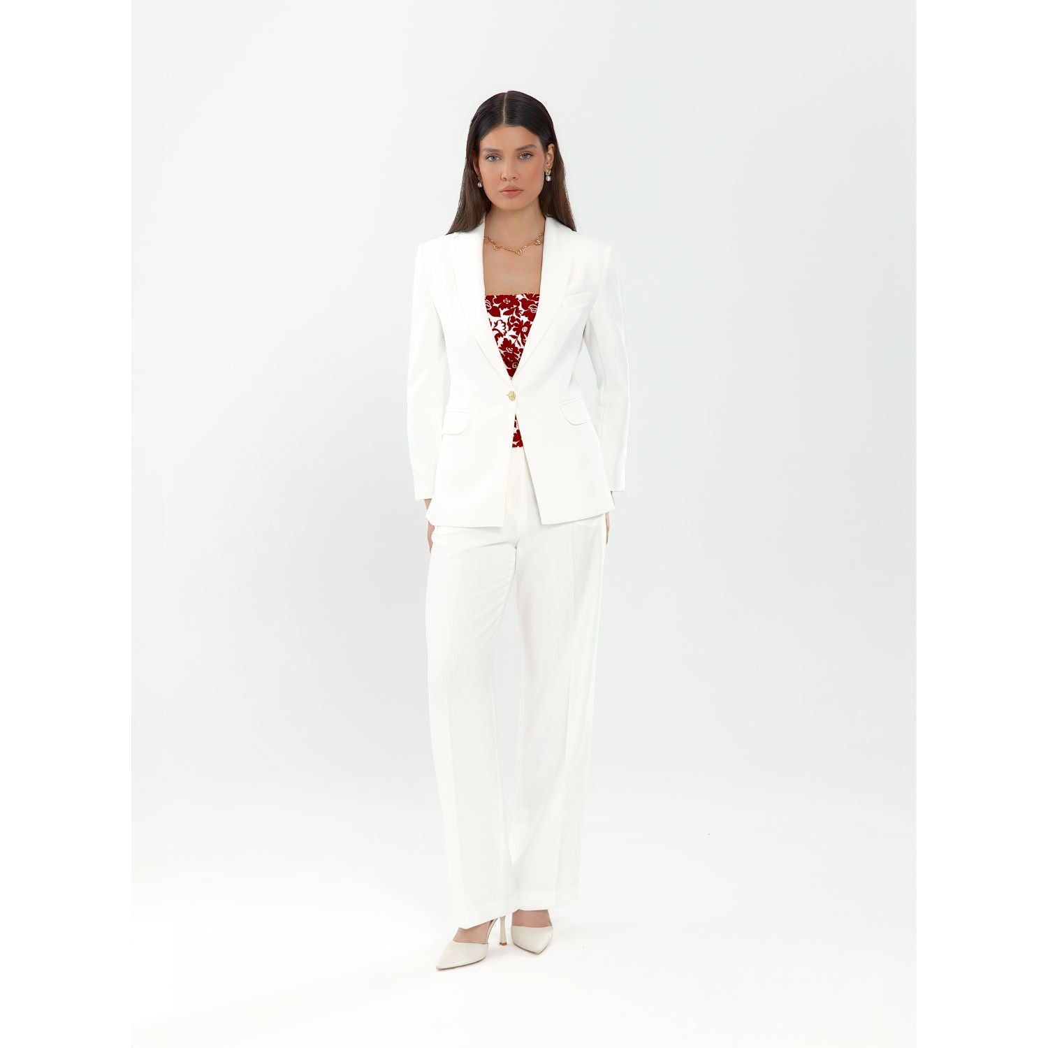 Белая куртка