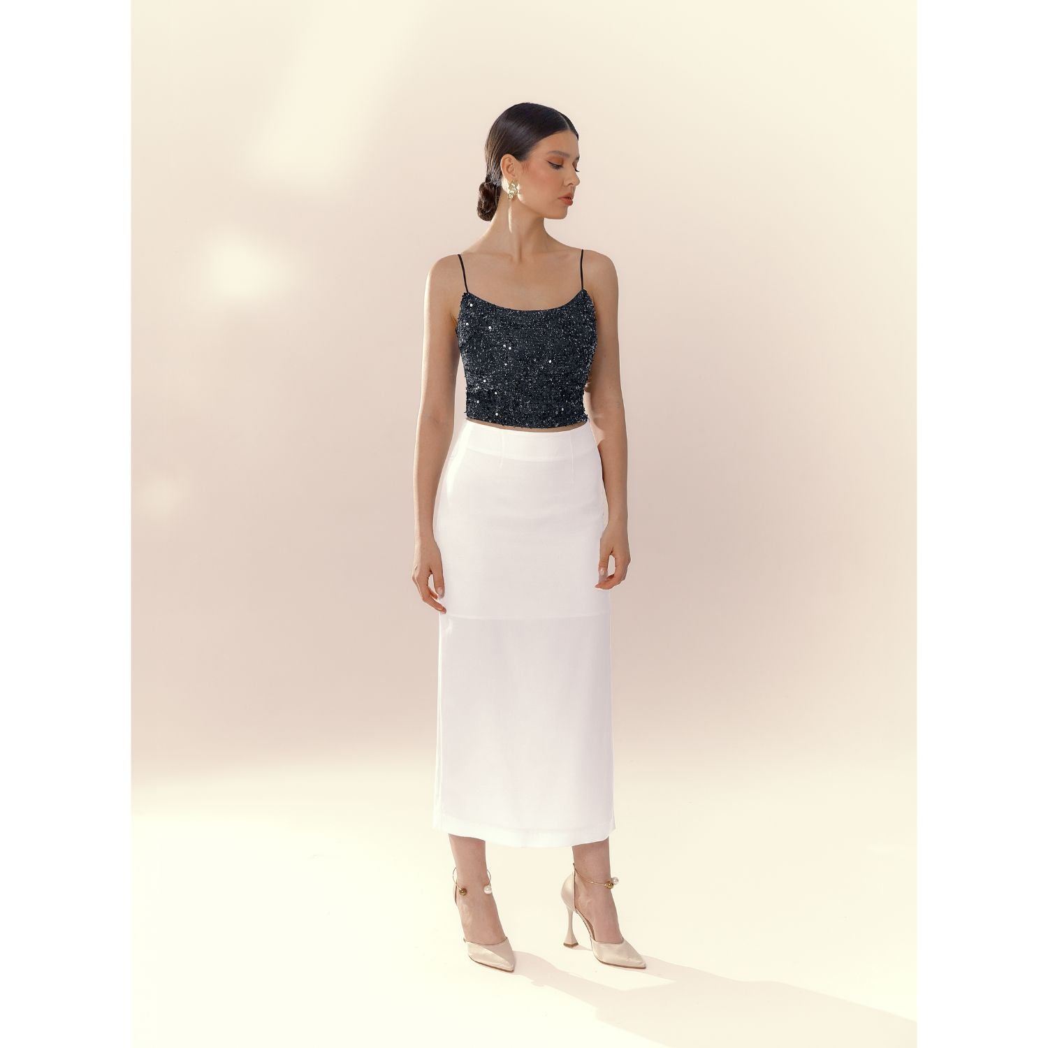 Черный топ с пайетками Nox